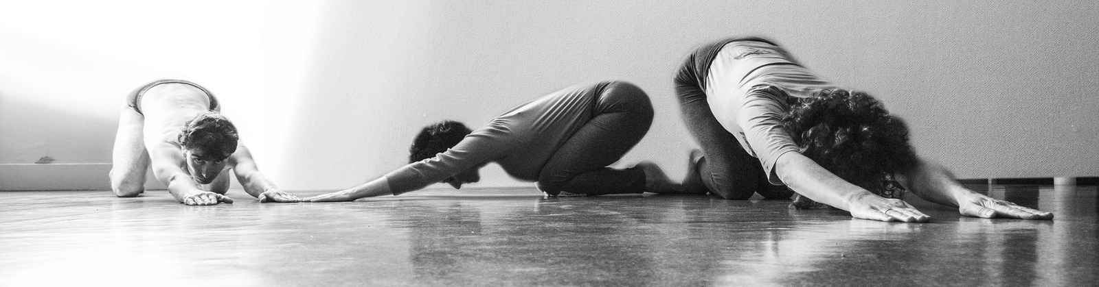 posture en stage de yoga